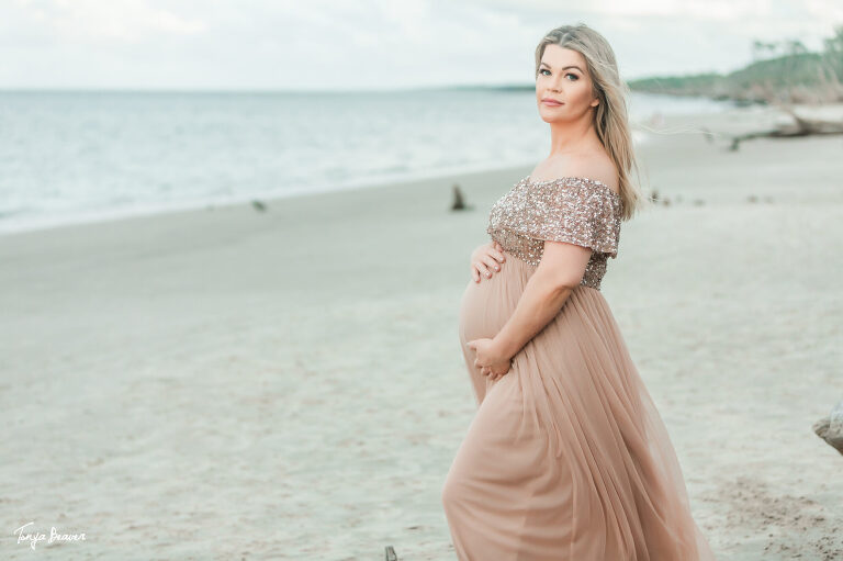 LITTLE TALBOT ISLAND MATERNITY PHOTOGRAPHY; LITTLE TALBOT ISLAND MATERNITY PHOTOGRAPHER; LITTLE TALBOT ISLAND MATERNITY PHOTOS; LITTLE TALBOT ISLAND MATERNITY PICTURES; DRIFTWOOD BEACH MATERNITY PHOTOS; DRIFTWOOD BEACH MATERNITY PICTURES; DRIFTWOOD BEACH MATERNITY PHOTOGRAPHER; DRIFTWOOD BEACH MATERNITY PHOTOGRAPHY; Jacksonville Maternity Photography; Jacksonville Maternity Photographer; Jacksonville Maternity Photos; Jacksonville Maternity Pictures; Tonya Beaver Photography; jacksonville photographers; photographer jacksonville fl;