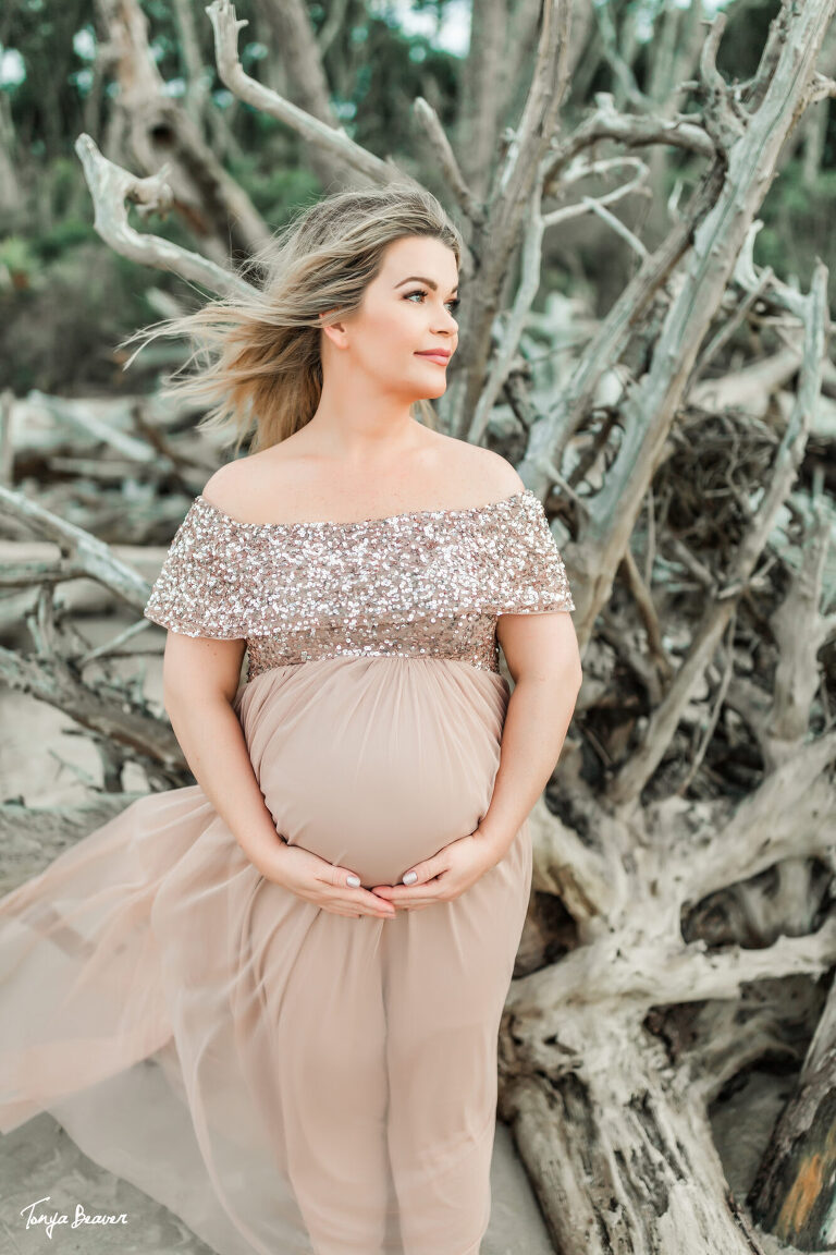 LITTLE TALBOT ISLAND MATERNITY PHOTOGRAPHY; LITTLE TALBOT ISLAND MATERNITY PHOTOGRAPHER; LITTLE TALBOT ISLAND MATERNITY PHOTOS; LITTLE TALBOT ISLAND MATERNITY PICTURES; DRIFTWOOD BEACH MATERNITY PHOTOS; DRIFTWOOD BEACH MATERNITY PICTURES; DRIFTWOOD BEACH MATERNITY PHOTOGRAPHER; DRIFTWOOD BEACH MATERNITY PHOTOGRAPHY; Jacksonville Maternity Photography; Jacksonville Maternity Photographer; Jacksonville Maternity Photos; Jacksonville Maternity Pictures; Tonya Beaver Photography; jacksonville photographers; photographer jacksonville fl;