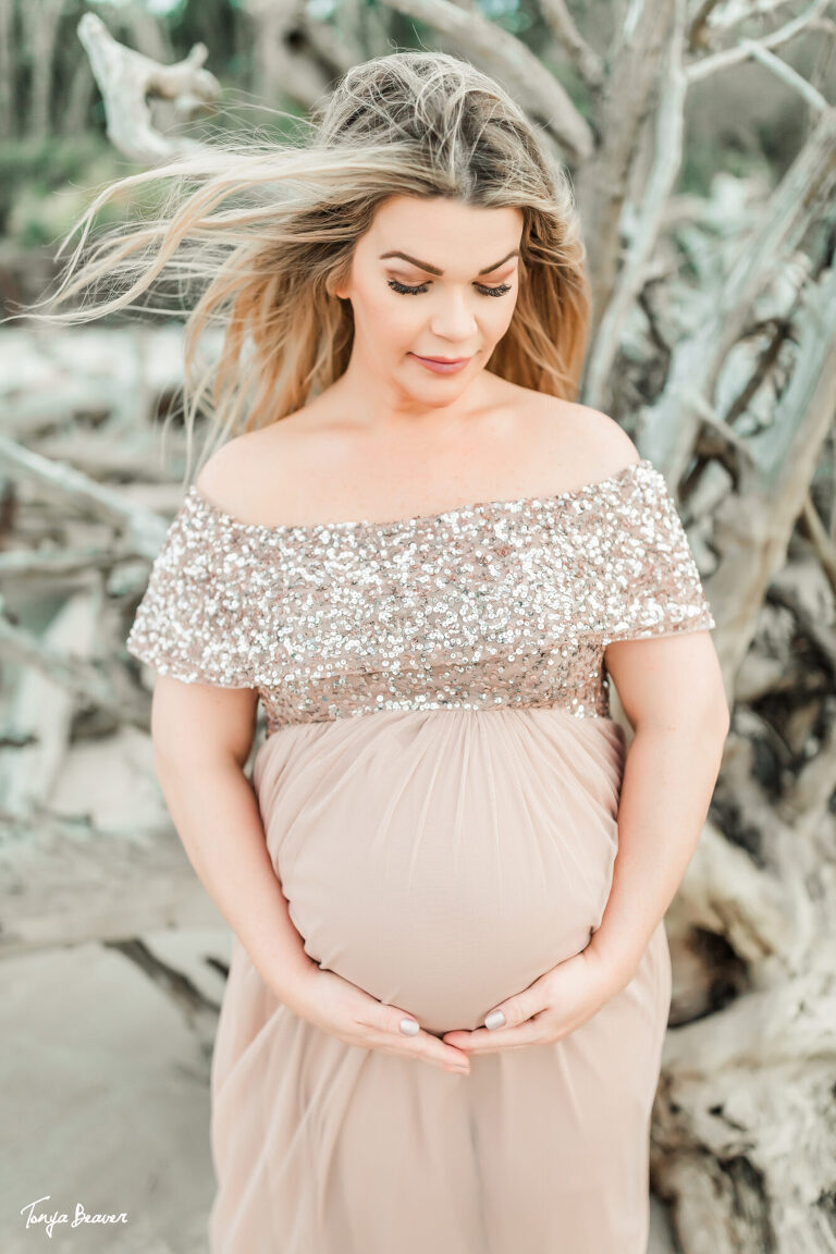 LITTLE TALBOT ISLAND MATERNITY PHOTOGRAPHY; LITTLE TALBOT ISLAND MATERNITY PHOTOGRAPHER; LITTLE TALBOT ISLAND MATERNITY PHOTOS; LITTLE TALBOT ISLAND MATERNITY PICTURES; DRIFTWOOD BEACH MATERNITY PHOTOS; DRIFTWOOD BEACH MATERNITY PICTURES; DRIFTWOOD BEACH MATERNITY PHOTOGRAPHER; DRIFTWOOD BEACH MATERNITY PHOTOGRAPHY; Jacksonville Maternity Photography; Jacksonville Maternity Photographer; Jacksonville Maternity Photos; Jacksonville Maternity Pictures; Tonya Beaver Photography; jacksonville photographers; photographer jacksonville fl;
