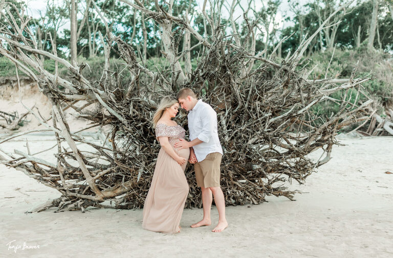 LITTLE TALBOT ISLAND MATERNITY PHOTOGRAPHY; LITTLE TALBOT ISLAND MATERNITY PHOTOGRAPHER; LITTLE TALBOT ISLAND MATERNITY PHOTOS; LITTLE TALBOT ISLAND MATERNITY PICTURES; DRIFTWOOD BEACH MATERNITY PHOTOS; DRIFTWOOD BEACH MATERNITY PICTURES; DRIFTWOOD BEACH MATERNITY PHOTOGRAPHER; DRIFTWOOD BEACH MATERNITY PHOTOGRAPHY; Jacksonville Maternity Photography; Jacksonville Maternity Photographer; Jacksonville Maternity Photos; Jacksonville Maternity Pictures; Tonya Beaver Photography; jacksonville photographers; photographer jacksonville fl;