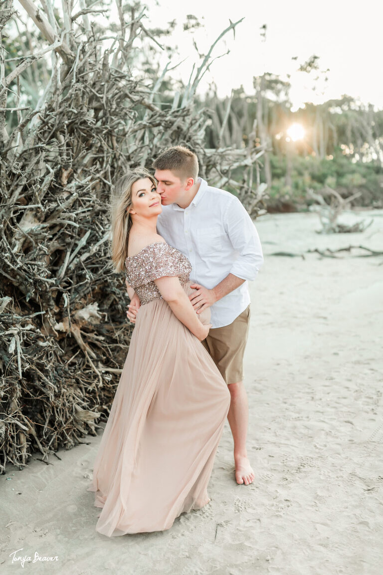 LITTLE TALBOT ISLAND MATERNITY PHOTOGRAPHY; LITTLE TALBOT ISLAND MATERNITY PHOTOGRAPHER; LITTLE TALBOT ISLAND MATERNITY PHOTOS; LITTLE TALBOT ISLAND MATERNITY PICTURES; DRIFTWOOD BEACH MATERNITY PHOTOS; DRIFTWOOD BEACH MATERNITY PICTURES; DRIFTWOOD BEACH MATERNITY PHOTOGRAPHER; DRIFTWOOD BEACH MATERNITY PHOTOGRAPHY; Jacksonville Maternity Photography; Jacksonville Maternity Photographer; Jacksonville Maternity Photos; Jacksonville Maternity Pictures; Tonya Beaver Photography; jacksonville photographers; photographer jacksonville fl;