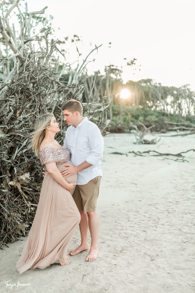 LITTLE TALBOT ISLAND MATERNITY PHOTOGRAPHY; LITTLE TALBOT ISLAND MATERNITY PHOTOGRAPHER; LITTLE TALBOT ISLAND MATERNITY PHOTOS; LITTLE TALBOT ISLAND MATERNITY PICTURES; DRIFTWOOD BEACH MATERNITY PHOTOS; DRIFTWOOD BEACH MATERNITY PICTURES; DRIFTWOOD BEACH MATERNITY PHOTOGRAPHER; DRIFTWOOD BEACH MATERNITY PHOTOGRAPHY; Jacksonville Maternity Photography; Jacksonville Maternity Photographer; Jacksonville Maternity Photos; Jacksonville Maternity Pictures; Tonya Beaver Photography; jacksonville photographers; photographer jacksonville fl;