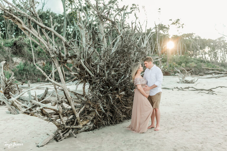 LITTLE TALBOT ISLAND MATERNITY PHOTOGRAPHY; LITTLE TALBOT ISLAND MATERNITY PHOTOGRAPHER; LITTLE TALBOT ISLAND MATERNITY PHOTOS; LITTLE TALBOT ISLAND MATERNITY PICTURES; DRIFTWOOD BEACH MATERNITY PHOTOS; DRIFTWOOD BEACH MATERNITY PICTURES; DRIFTWOOD BEACH MATERNITY PHOTOGRAPHER; DRIFTWOOD BEACH MATERNITY PHOTOGRAPHY; Jacksonville Maternity Photography; Jacksonville Maternity Photographer; Jacksonville Maternity Photos; Jacksonville Maternity Pictures; Tonya Beaver Photography; jacksonville photographers; photographer jacksonville fl;