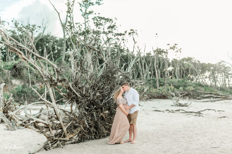 LITTLE TALBOT ISLAND MATERNITY PHOTOGRAPHY; LITTLE TALBOT ISLAND MATERNITY PHOTOGRAPHER; LITTLE TALBOT ISLAND MATERNITY PHOTOS; LITTLE TALBOT ISLAND MATERNITY PICTURES; DRIFTWOOD BEACH MATERNITY PHOTOS; DRIFTWOOD BEACH MATERNITY PICTURES; DRIFTWOOD BEACH MATERNITY PHOTOGRAPHER; DRIFTWOOD BEACH MATERNITY PHOTOGRAPHY; Jacksonville Maternity Photography; Jacksonville Maternity Photographer; Jacksonville Maternity Photos; Jacksonville Maternity Pictures; Tonya Beaver Photography; jacksonville photographers; photographer jacksonville fl;
