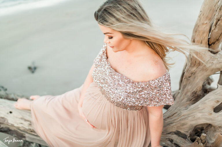 LITTLE TALBOT ISLAND MATERNITY PHOTOGRAPHY; LITTLE TALBOT ISLAND MATERNITY PHOTOGRAPHER; LITTLE TALBOT ISLAND MATERNITY PHOTOS; LITTLE TALBOT ISLAND MATERNITY PICTURES; DRIFTWOOD BEACH MATERNITY PHOTOS; DRIFTWOOD BEACH MATERNITY PICTURES; DRIFTWOOD BEACH MATERNITY PHOTOGRAPHER; DRIFTWOOD BEACH MATERNITY PHOTOGRAPHY; Jacksonville Maternity Photography; Jacksonville Maternity Photographer; Jacksonville Maternity Photos; Jacksonville Maternity Pictures; Tonya Beaver Photography; jacksonville photographers; photographer jacksonville fl;