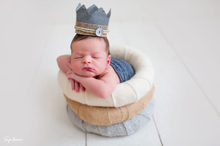 JACKSONVILLE NEWBORN PHOTOGRAPHY; JACKSONVILLE BABY PHOTOGRAPHER; JACKSONVILLE NEWBORN PHOTOGRAPHER; JACKSONVILLE BABY PHOTOGRAPHY; JACKSONVILLE NEWBORN PHOTOS; JACKSONVILLE BABY PHOTOS; JACKSONVILLE BABY PHOTOGRAPHY; JACKSONVILLE NEWBORN PICTURES; JACKSONVILLE BABY PICTURES; TONYA BEAVER PHOTOGRAPHY;