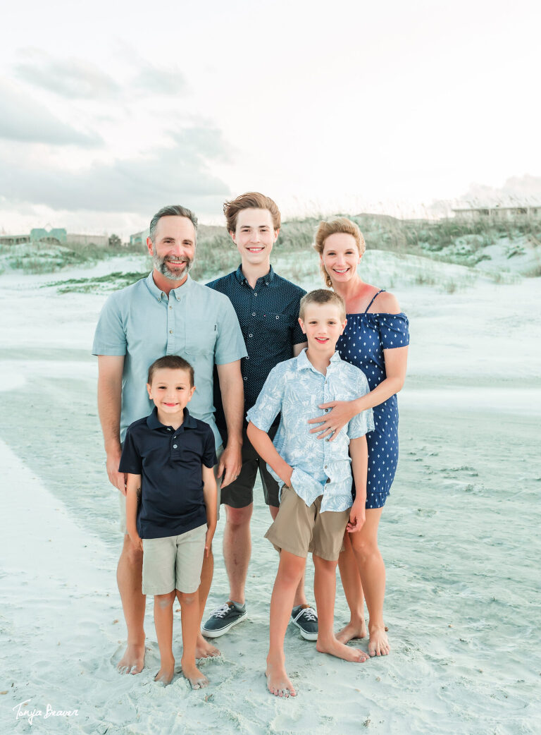 ANASTASIA ISLAND FAMILY PHOTOGRAPHY; ST. AUGUSTINE BEACH FAMILY PHOTOS;  EXTENDED FAMILY PHOTOS; TONYA BEAVER PHOTOGRAPHY; 
