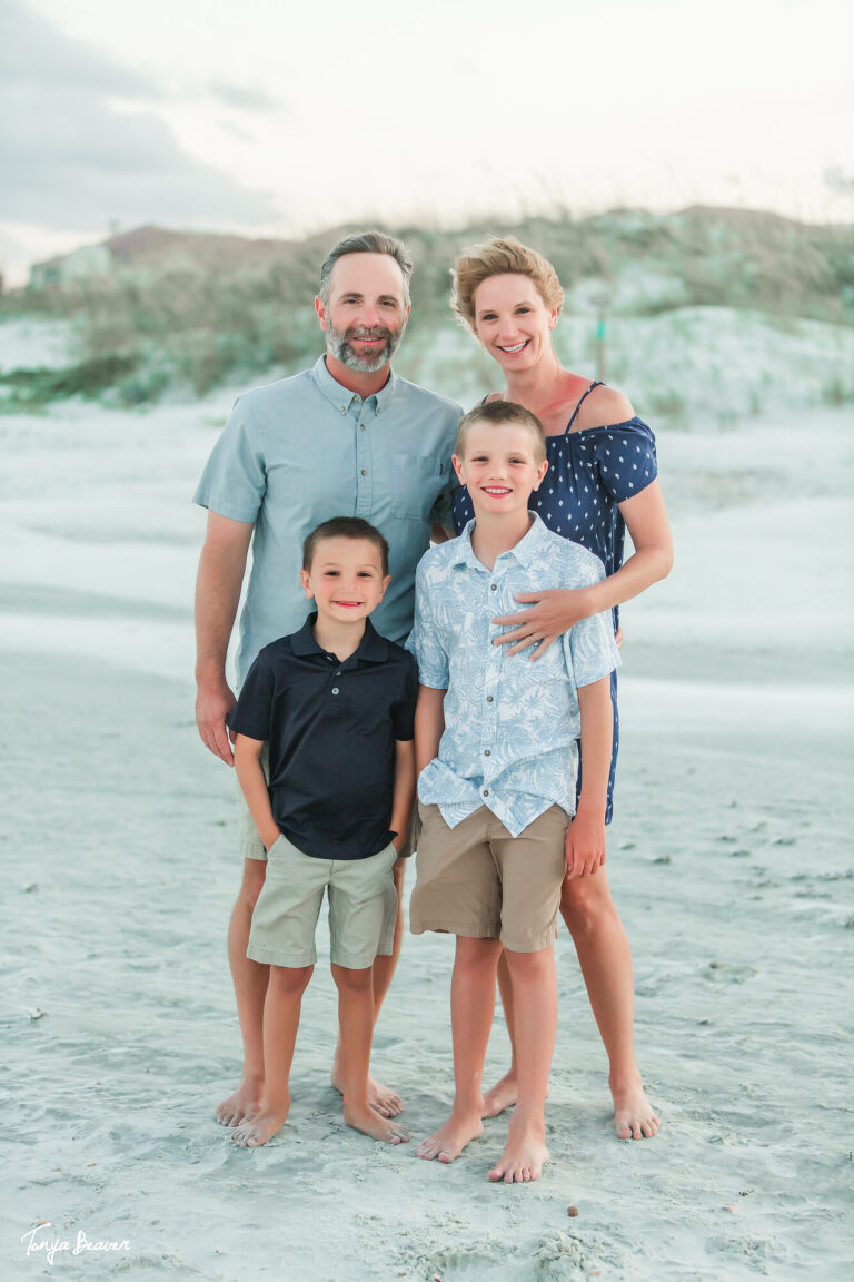 ANASTASIA ISLAND FAMILY PHOTOGRAPHY; ST. AUGUSTINE BEACH FAMILY PHOTOS;  EXTENDED FAMILY PHOTOS; TONYA BEAVER PHOTOGRAPHY; 