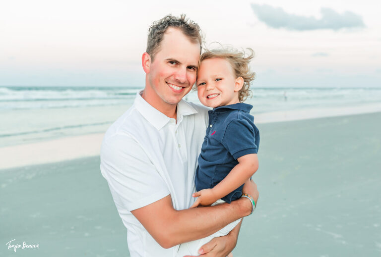 ANASTASIA ISLAND FAMILY PHOTOGRAPHY; ST. AUGUSTINE BEACH FAMILY PHOTOS;  EXTENDED FAMILY PHOTOS; TONYA BEAVER PHOTOGRAPHY; 