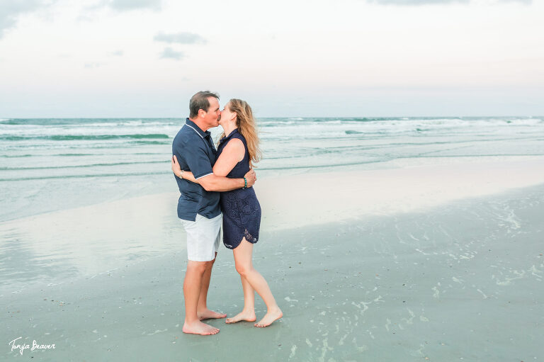 ANASTASIA ISLAND FAMILY PHOTOGRAPHY; ST. AUGUSTINE BEACH FAMILY PHOTOS;  EXTENDED FAMILY PHOTOS; TONYA BEAVER PHOTOGRAPHY; 