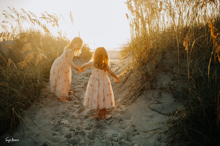 JACKSONVILLE FAMILY PHOTOGRAPHER; BEACH SUNRISE FAMILY PHOTOS; TONYA BEAVER PHOTOGRAPHY; BEACH FAMILY PHOTOS; COASTAL FAMILY PHOTOS;