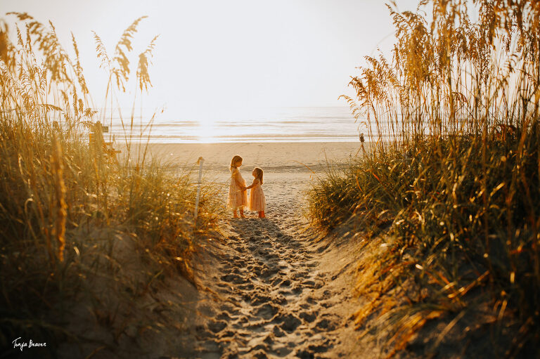 JACKSONVILLE FAMILY PHOTOGRAPHER; BEACH SUNRISE FAMILY PHOTOS; TONYA BEAVER PHOTOGRAPHY; BEACH FAMILY PHOTOS; COASTAL FAMILY PHOTOS;