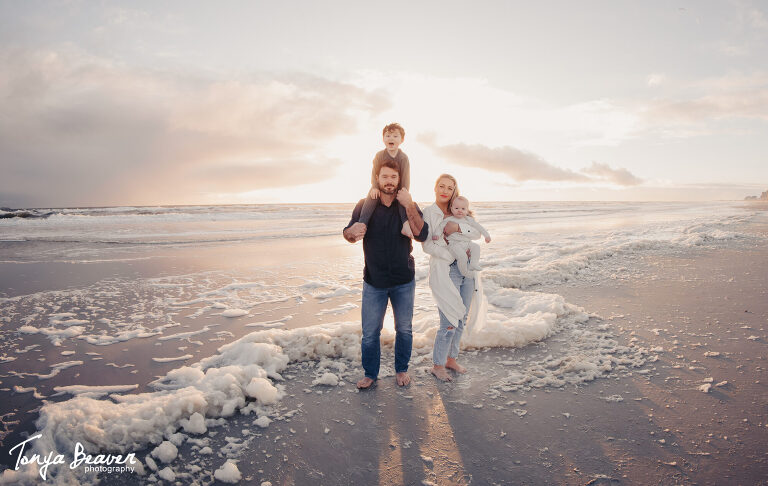 JACKSONVILLE BEACH FAMILY PHOTOGRAPHER; JACKSONVILLE FAMILY PHOTOS; JACKSONVILLE BEACH PHOTOGRAPHY; TONYA BEAVER PHOTOGRAPHY; 