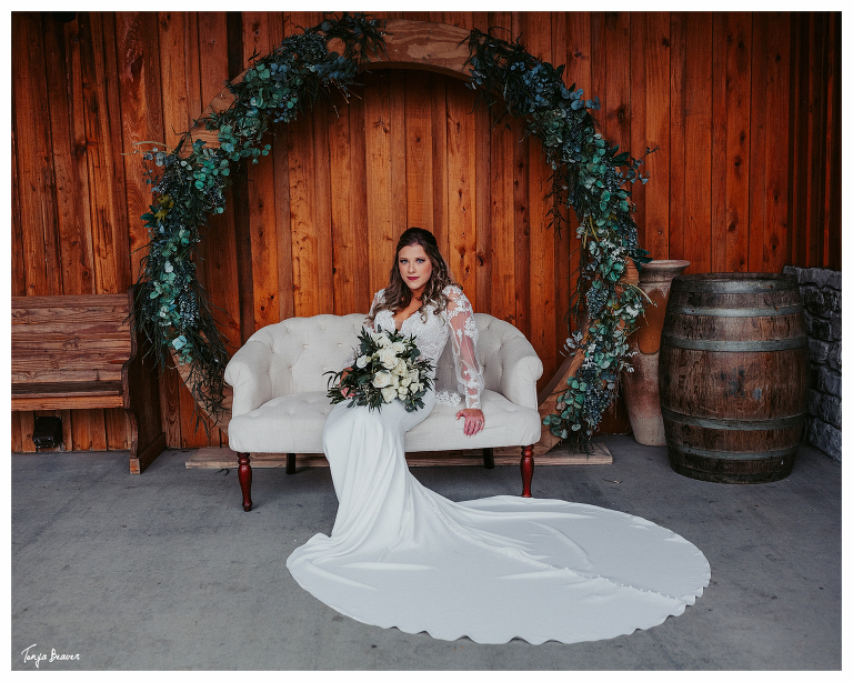 THE BARN AT COTTONWOOD RANCH WEDDING PHOTOS; JACKSONVILLE WEDDING PHOTOS; THE BARN AT COTTONWOOD RANCH WEDDING PICTURES; JACKSONVILLE WEDDING PICTURES; THE BARN AT COTTONWOOD RANCH WEDDING PHOTOGRAPHER; JACKSONVILLE WEDDING PHOTOGRAPHER; THE BARN AT COTTONWOOD RANCH WEDDING PHOTOGRAPHY; JACKSONVILLE WEDDING PHOTOGRAPHY; TONYA BEAVER PHOTOGRAPHY; The Barn at Cottonwood Ranch; CALLAHAN WEDDING PHOTOS; CALLAHAN WEDDING PICTURES; CALLAHAN WEDDING PHOTOGRAPHER; CALLAHAN WEDDING PHOTOGRAPHY;  