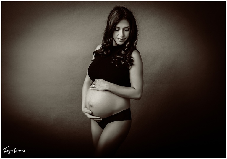 JACKSONVILLE STUDIO MATERNITY PICTURES; JACKSONVILLE STUDIO MATERNITY PHOTOS; JACKSONVILLE STUDIO MATERNITY PHOTOGRAPHER; JACKSONVILLE STUDIO MATERNITY PHOTOGRAPHY; Jacksonville Maternity Photography; Jacksonville Maternity Photographer; Jacksonville Maternity Photos; Jacksonville Maternity Pictures; Tonya Beaver Photography; jacksonville photographers; photographer jacksonville fl; Maternity Couture; Couture maternity photos; fine art maternity; Fine Art Maternity Photoshoots;