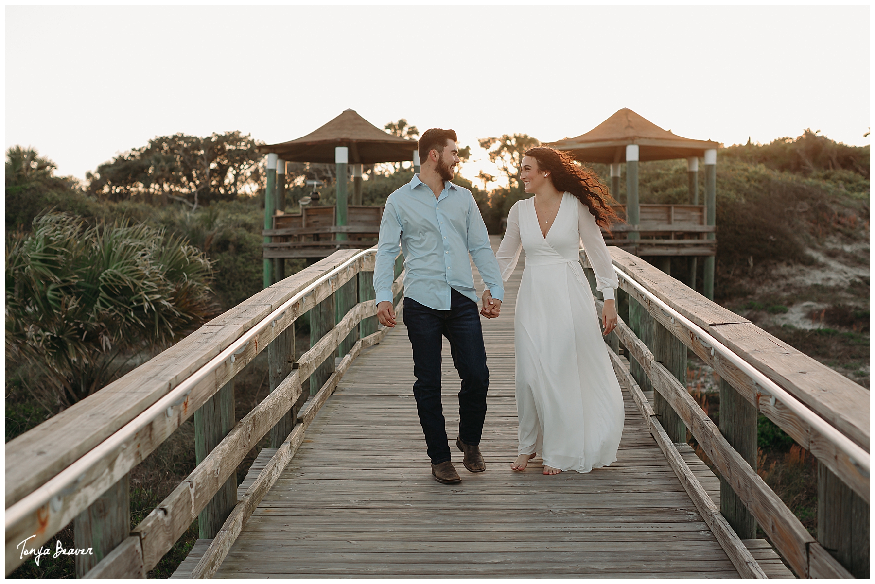 Jacksonville beach engagement photos; Jacksonville engagement photography; Jacksonville engagement photos; Jacksonville engagement pictures; Jacksonville Engagement Portraits; Jacksonville Engagement Session; Jacksonville Engagement Photography; Save the Date; Jacksonville Sunset Engagement Photos; Tonya Beaver Photography; Woodsy Engagement photos; 