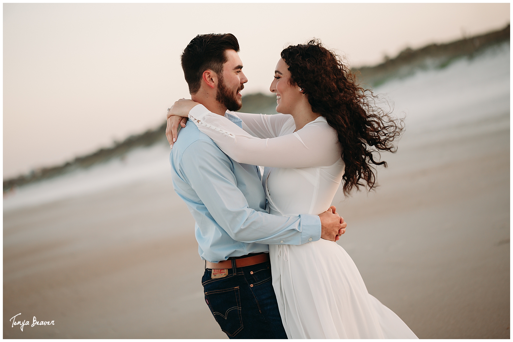 Jacksonville beach engagement photos; Jacksonville engagement photography; Jacksonville engagement photos; Jacksonville engagement pictures; Jacksonville Engagement Portraits; Jacksonville Engagement Session; Jacksonville Engagement Photography; Save the Date; Jacksonville Sunset Engagement Photos; Tonya Beaver Photography; Woodsy Engagement photos; 