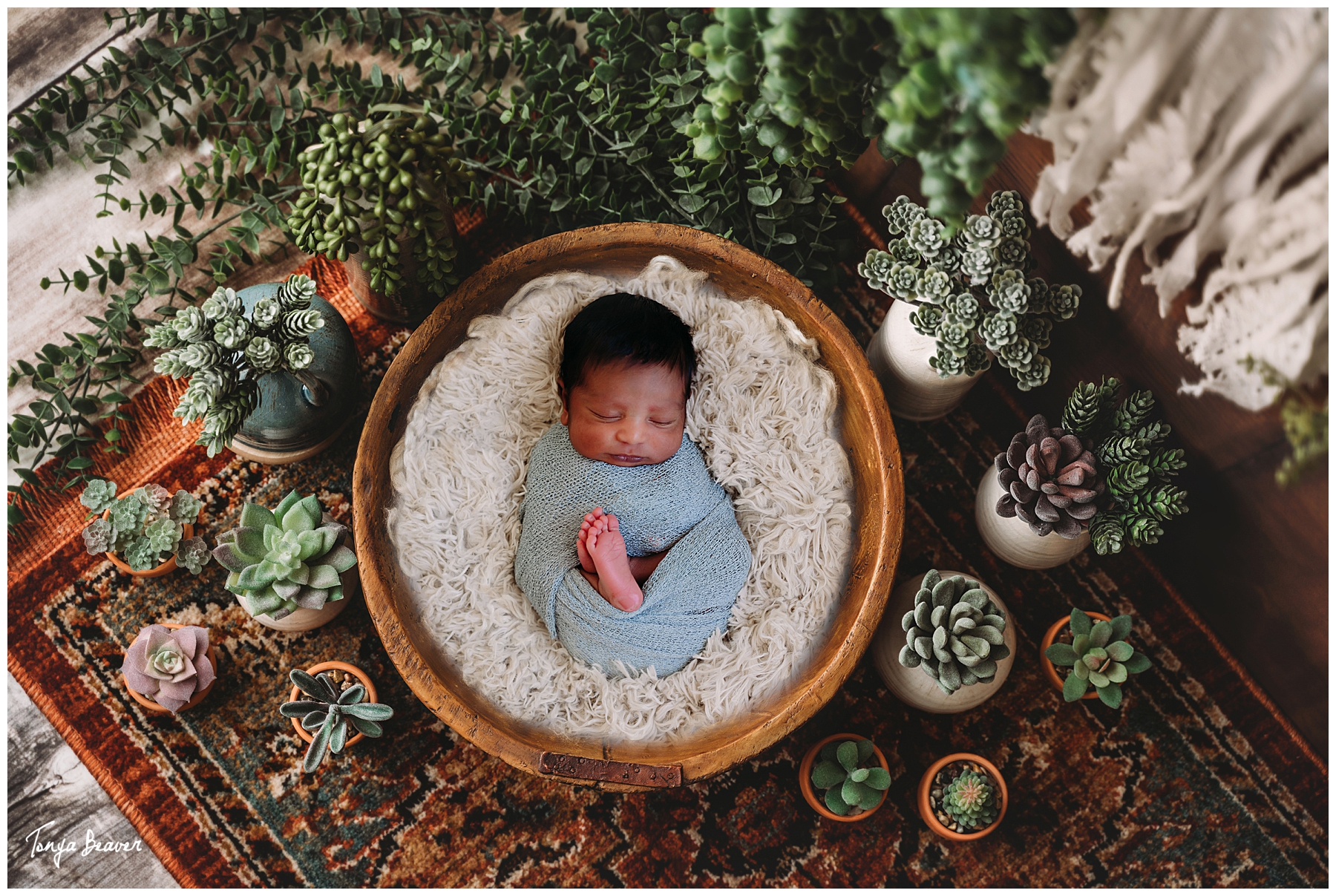 JACKSONVILLE NEWBORN PHOTOGRAPHER; JACKSONVILLE NEWBORN PHOTOGRAPHY; JACKSONVILLE NEWBORN PHOTOS; JACKSONVILLE NEWBORN PICTURES; TONYA BEAVER PHOTOGRAPHY; NEWBORN PHOTOGRAPHER; NEWBORN PHOTOGRAPHY; NEWBORN PHOTOS; NEWBORN PICTURES; NEUTRAL NEWBORN PHOTOS;  