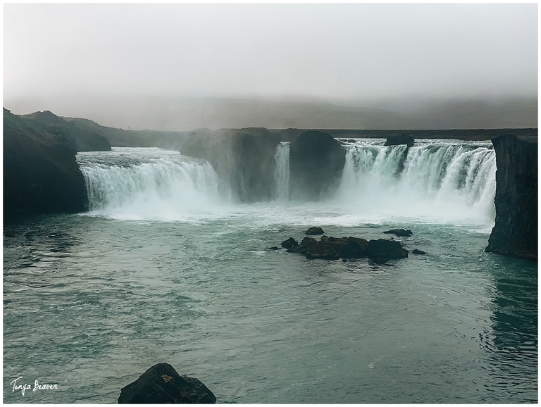 Grjótagjá; Námafjall Hverir Viewpoint; Krafla Lava Fields; Stuðlagil Canyon; Hengifoss; Breiðamerkursandur, Fjallsjökull; Múlagljúfur Canyon; Grófarlækjarfoss; Svínafellsjökull Glacier; Haoldukvisl glacier; Fjaðrárgljúfur; Fjaðrárgljúfur Canyon; Travel Photographer; Travel Photography; Travel Photos; Travel Pictures; Iceland Travel Photographer; Iceland Travel Photography; Iceland Travel Photos; Iceland Travel Pictures;