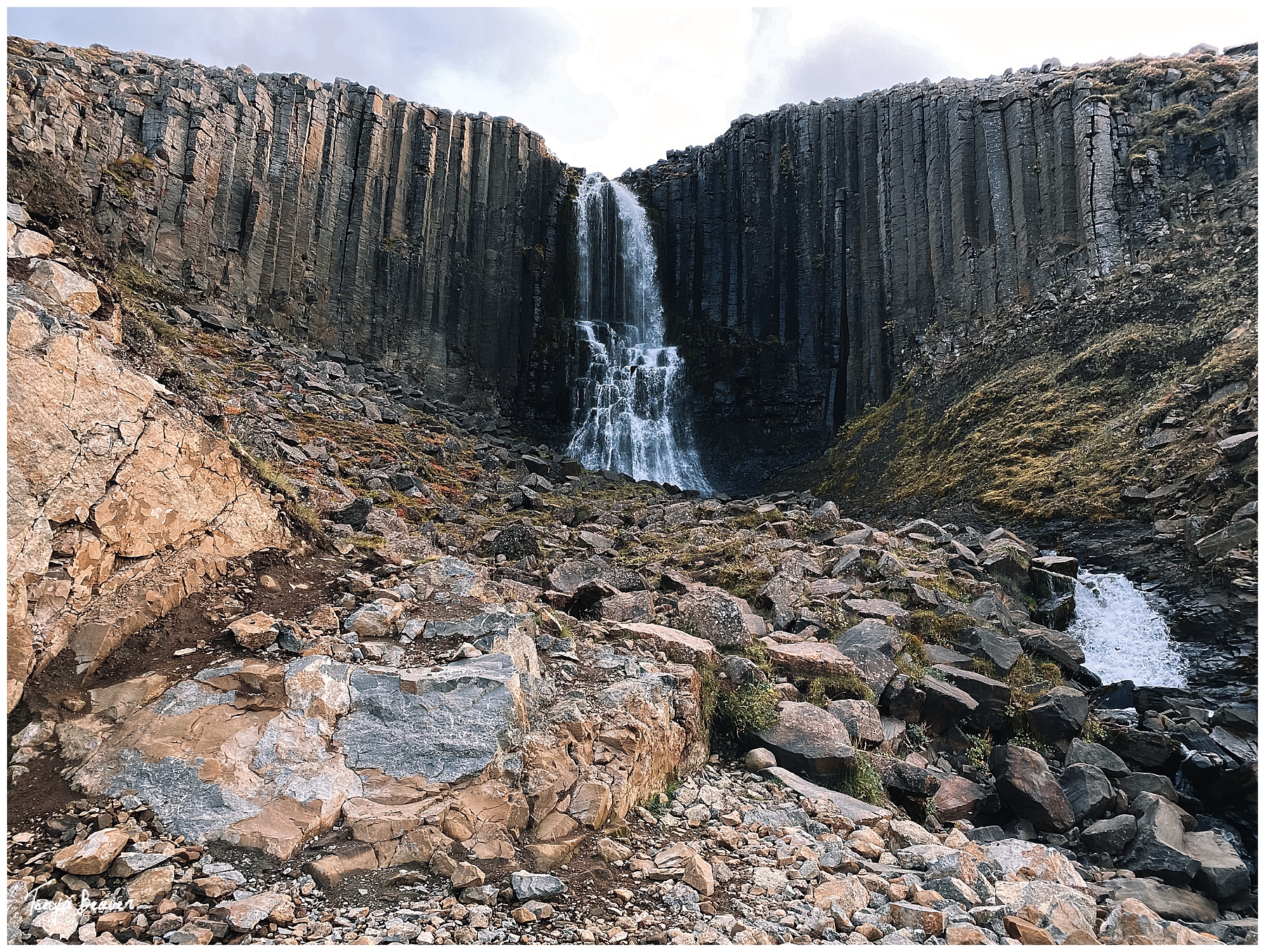 Grjótagjá; Námafjall Hverir Viewpoint; Krafla Lava Fields; Stuðlagil Canyon; Hengifoss; Breiðamerkursandur, Fjallsjökull; Múlagljúfur Canyon; Grófarlækjarfoss; Svínafellsjökull Glacier; Haoldukvisl glacier; Fjaðrárgljúfur; Fjaðrárgljúfur Canyon; Travel Photographer; Travel Photography; Travel Photos; Travel Pictures; Iceland Travel Photographer; Iceland Travel Photography; Iceland Travel Photos; Iceland Travel Pictures; 