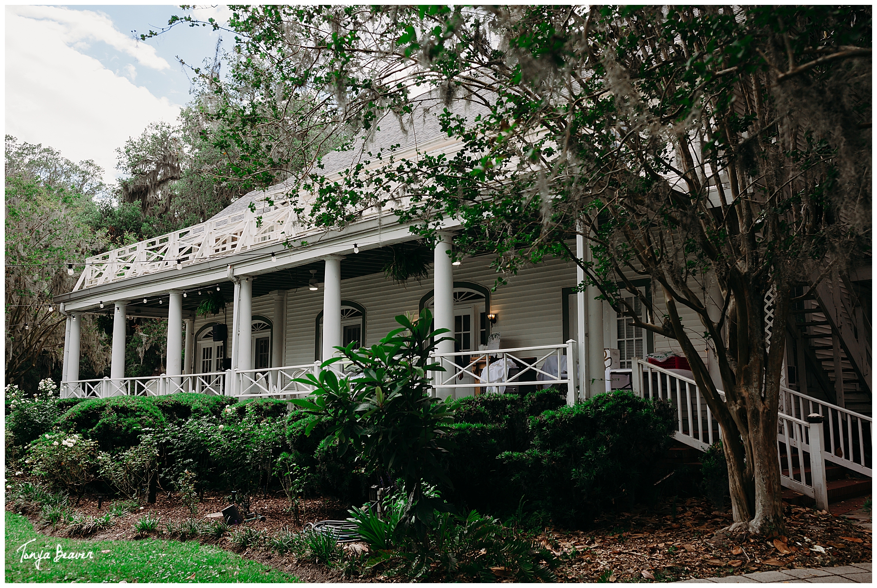 Winterbourne Inn; Winterbourne Inn on the St. Johns River; Winterbourne Inn Weddings; Winterbourne Inn Wedding Pictures; Winterbourne Inn Wedding Photos; Winterbourne Inn Wedding Photographer; Winterbourne Inn Wedding Photography; St. Johns River; St. Johns River Weddings; St. Johns River Wedding Photos; Orange Park Weddings; Orange Park Wedding Photographer; JACKSONVILLE WEDDINGS; JACKSONVILLE WEDDING PHOTOS; JACKSONVILLE WEDDING PICTURES; JACKSONVILLE WEDDING PHOTOGRAPHER; JACKSONVILLE WEDDING PHOTOGRAPHY; JACKSONVILLE WEDDINGS; TONYA BEAVER PHOTOGRAPHY; jacksonville photographers; photographer jacksonville fl;