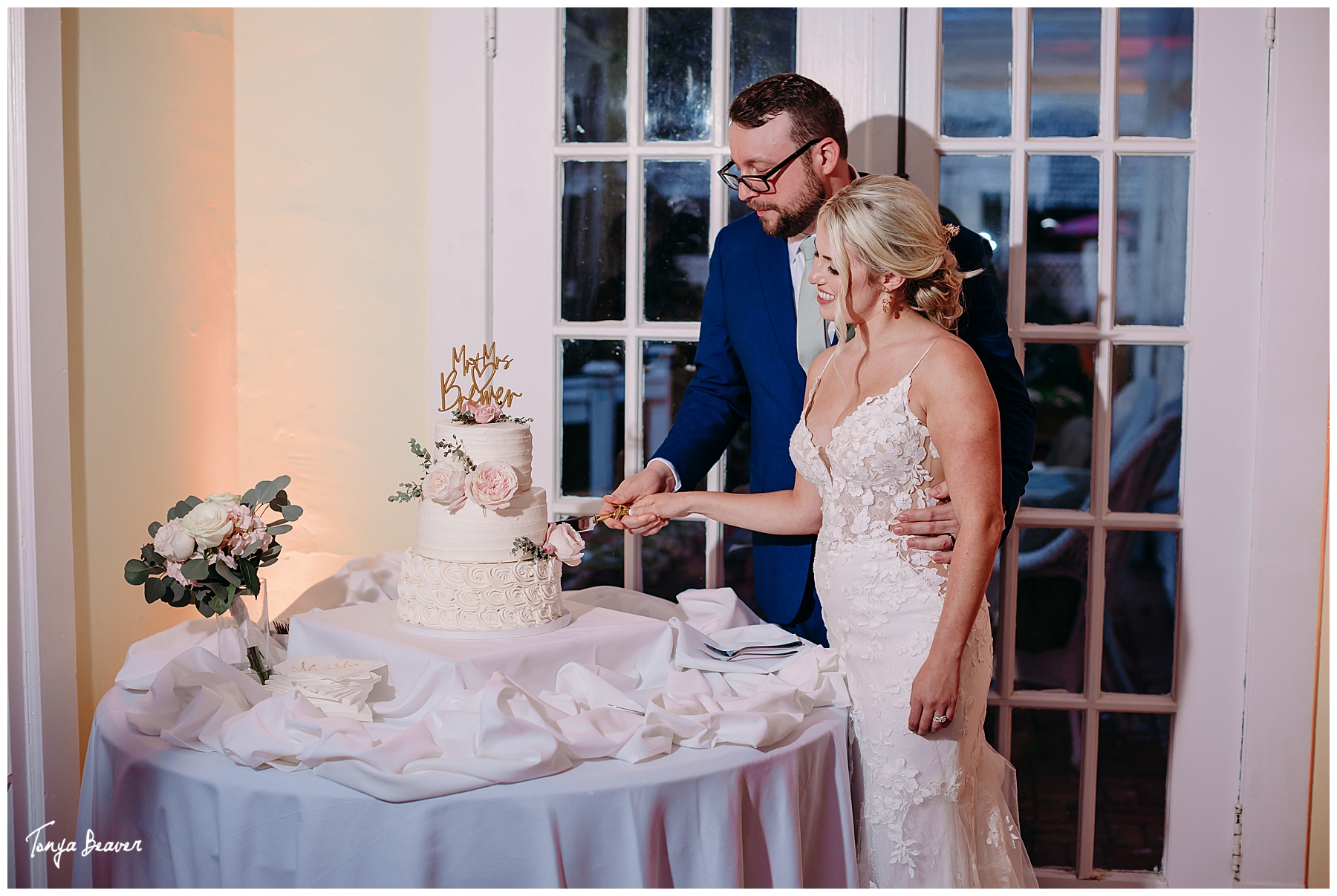 Winterbourne Inn; Winterbourne Inn on the St. Johns River; Winterbourne Inn Weddings; Winterbourne Inn Wedding Pictures; Winterbourne Inn Wedding Photos; Winterbourne Inn Wedding Photographer; Winterbourne Inn Wedding Photography; St. Johns River; St. Johns River Weddings; St. Johns River Wedding Photos; Orange Park Weddings; Orange Park Wedding Photographer; JACKSONVILLE WEDDINGS; JACKSONVILLE WEDDING PHOTOS; JACKSONVILLE WEDDING PICTURES; JACKSONVILLE WEDDING PHOTOGRAPHER; JACKSONVILLE WEDDING PHOTOGRAPHY; JACKSONVILLE WEDDINGS; TONYA BEAVER PHOTOGRAPHY; jacksonville photographers; photographer jacksonville fl; Kakes by katie;