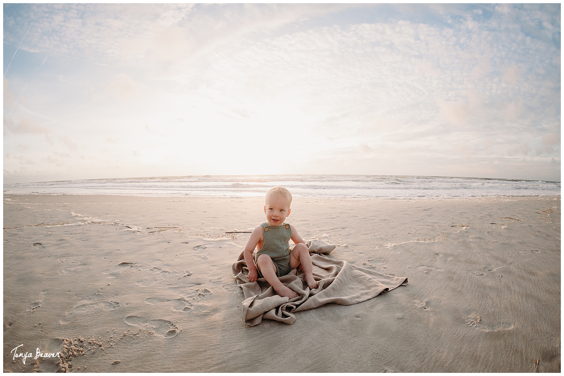 TWO YEAR BIRTHDAY CAKE SMASH ON BEACH; TWO YEAR BIRTHDAY CAKE SMASH ON BEACH PHOTOGRAPHY; TWO YEAR BIRTHDAY CAKE SMASH PHOTOS; TWO YEAR BIRTHDAY CAKE SMASH PHOTOGRAPHER; TWO YEAR BIRTHDAY CAKE SMASH PICTURES;  Milestone Photography; Smash Cake Photography; JACKSONVILLE CAKE SMASH PHOTOGRAPHY; JACKSONVILLE CAKE SMASH PHOTOGRAPHER; JACKSONVILLE CAKE SMASH PHOTOS; JACKSONVILLE CAKE SMASH PICTURES;