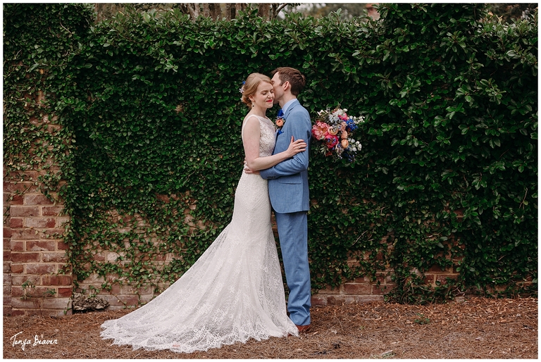 SAN MARCO BACKYARD WEDDING PHOTOGRAPHY BY TONYA BEAVER PHOTOGRAPHY