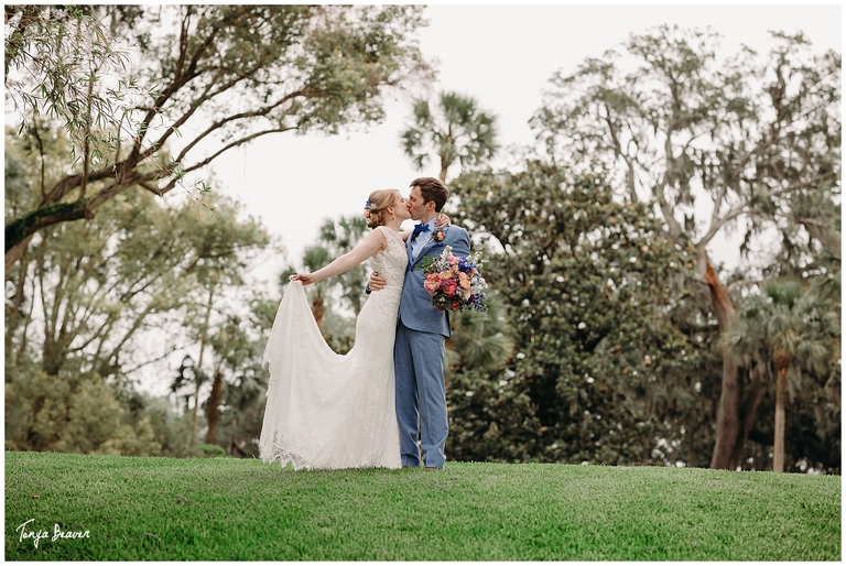 SAN MARCO BACKYARD WEDDING PHOTOGRAPHY BY TONYA BEAVER PHOTOGRAPHY