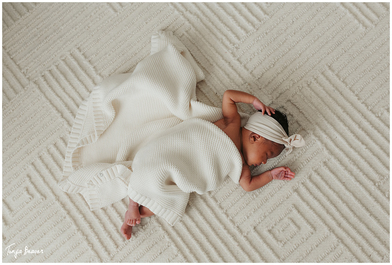 Jacksonville Lifestyle Newborn Photography; Jacksonville Lifestyle Newborn Photos; Jacksonville Lifestyle Newborn Pictures; Jacksonville Lifestyle Newborn Photographer; Lifestyle Newborn Photography; LIFESTYLE NEWBORN PHOTOS; Lifestyle Newborn Photographer; Lifestyle Newborn Pictures; photographer Jacksonville fl; Jacksonville photographers; newborn baby photography; Newborn photos; newborn Photoshoot; baby photography; baby photos; Tonya Beaver Photography;  neutral newborn photos; neutral newborn pictures; neutral newborn photography; neutral newborn photographer; 