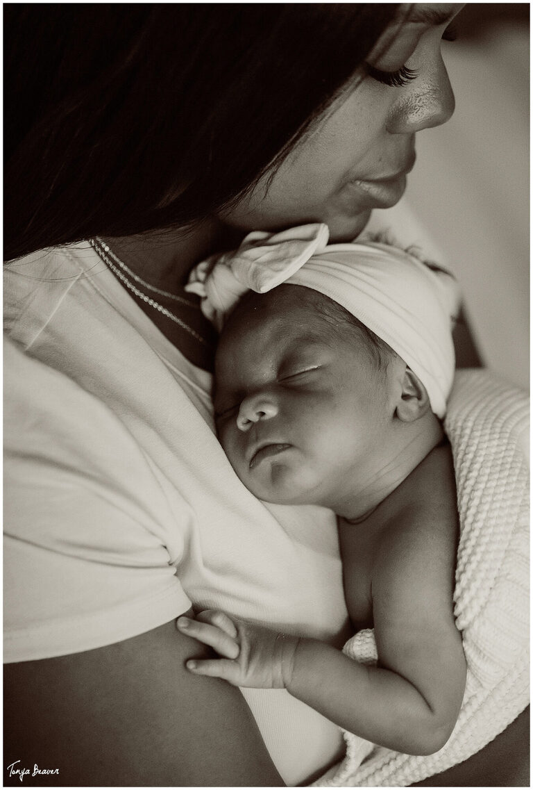 Jacksonville Lifestyle Newborn Photography; Jacksonville Lifestyle Newborn Photos; Jacksonville Lifestyle Newborn Pictures; Jacksonville Lifestyle Newborn Photographer; Lifestyle Newborn Photography; LIFESTYLE NEWBORN PHOTOS; Lifestyle Newborn Photographer; Lifestyle Newborn Pictures; photographer Jacksonville fl; Jacksonville photographers; newborn baby photography; Newborn photos; newborn Photoshoot; baby photography; baby photos; Tonya Beaver Photography;  neutral newborn photos; neutral newborn pictures; neutral newborn photography; neutral newborn photographer; 