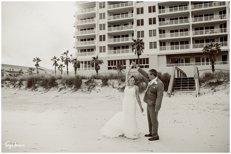 JACKSONVILLE WEDDINGS; JACKSONVILLE WEDDING PHOTOS; JACKSONVILLE WEDDING PICTURES; JACKSONVILLE WEDDING PHOTOGRAPHER; JACKSONVILLE WEDDING PHOTOGRAPHY; JACKSONVILLE FLORIDA WEDDINGS; NORTH FLORIDA WEDDINGS; TONYA BEAVER PHOTOGRAPHY; jacksonville photographers; photographer jacksonville fl; Costa Verano Condominiums; Costa Verano Wedding Photographer; Costa Verano Wedding Photography; Costa Verano Wedding Photos; Costa Verano Wedding Pictures; Costa Verano Weddings; Costa Verano; Tonya Beaver Photography; Jacksonville Beach Wedding Photography; Jacksonville Beach Wedding Photographer; Jacksonville Beach Wedding Photos; Jacksonville Beach Wedding Pictures; LIZ STEWART; 