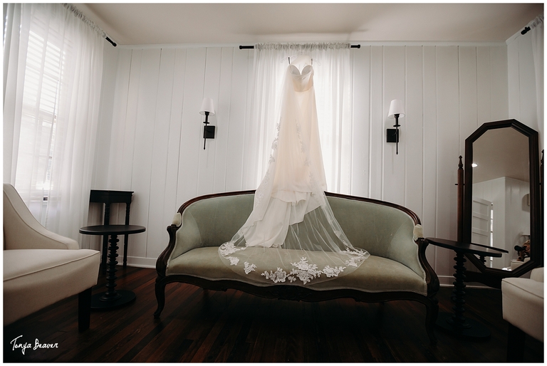 San Marco Preservation Hall Wedding and Oceana Reception by Tonya Beaver Photography
