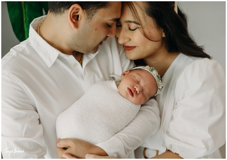 Jacksonville Lifestyle Newborn Photography; Jacksonville Lifestyle Newborn Photos; Jacksonville Lifestyle Newborn Pictures; Jacksonville Lifestyle Newborn Photographer; Lifestyle Newborn Photography; LIFESTYLE NEWBORN PHOTOS; Lifestyle Newborn Photographer; Lifestyle Newborn Pictures; photographer Jacksonville fl; Jacksonville photographers; newborn baby photography; Newborn photos; newborn Photoshoot; baby photography; baby photos; Tonya Beaver Photography;  neutral newborn photos; neutral newborn pictures; neutral newborn photography; neutral newborn photographer;